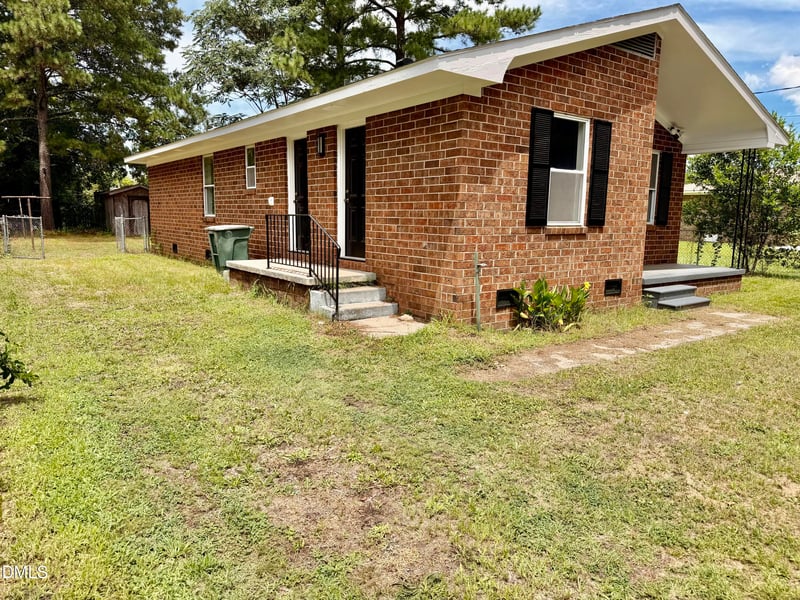 811 Crawford St, Goldsboro, NC 27530