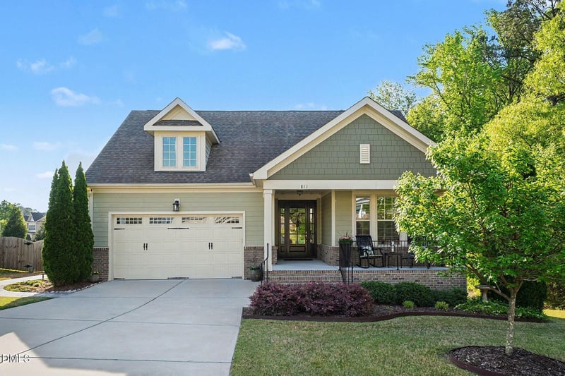 811 King Lake Ct, Fuquay Varina, NC 27526