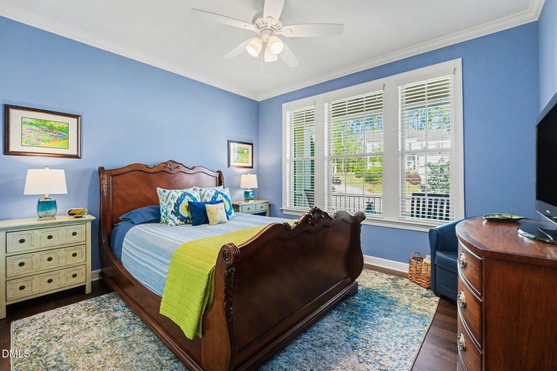 811 King Lake Ct, Fuquay Varina, NC 27526