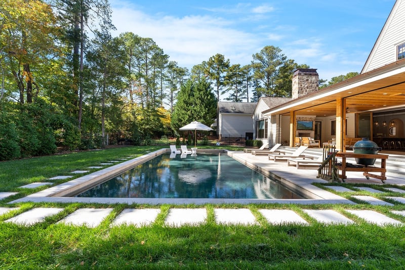 811 Manchester Dr, Raleigh, NC 27609