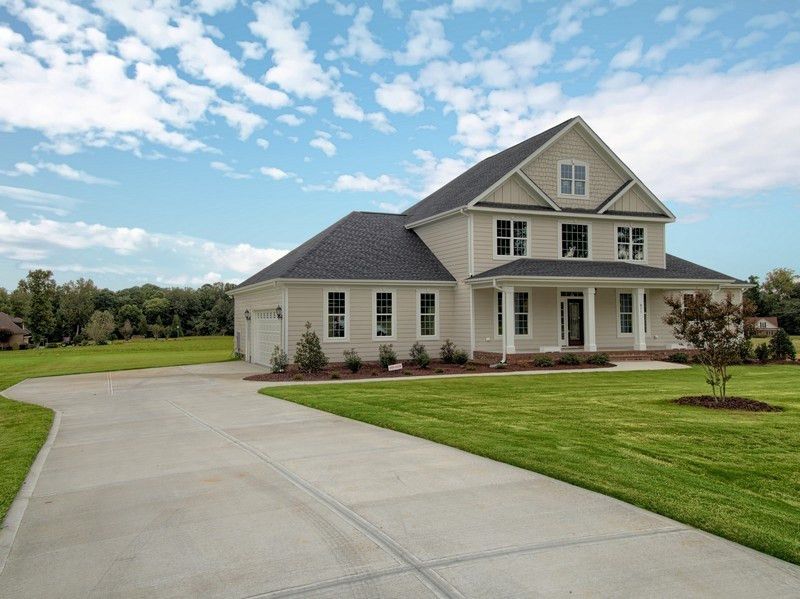 811 Marcellus Way, Clayton, NC 27527