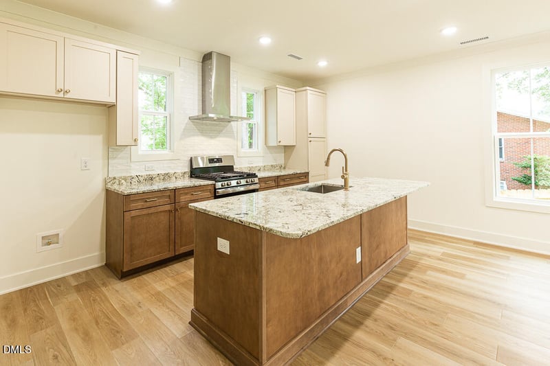 811 S Mineral Springs Rd, Durham, NC 27703