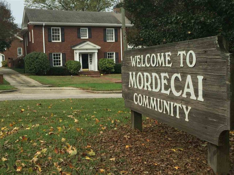 811 Mordecai Dr, Raleigh, NC 27604