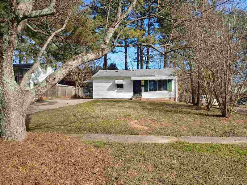 811 S Plum St, Durham, NC 27701