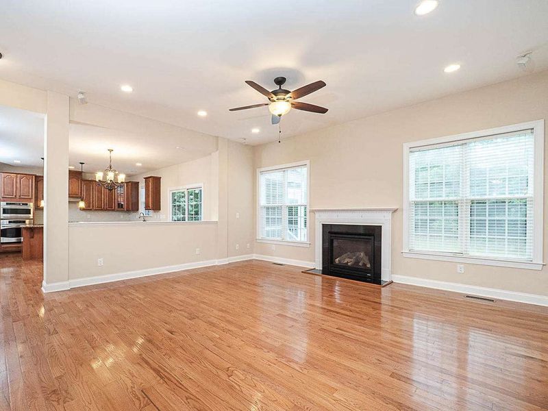 811 Potterstone Glen Way, Cary, NC 27519