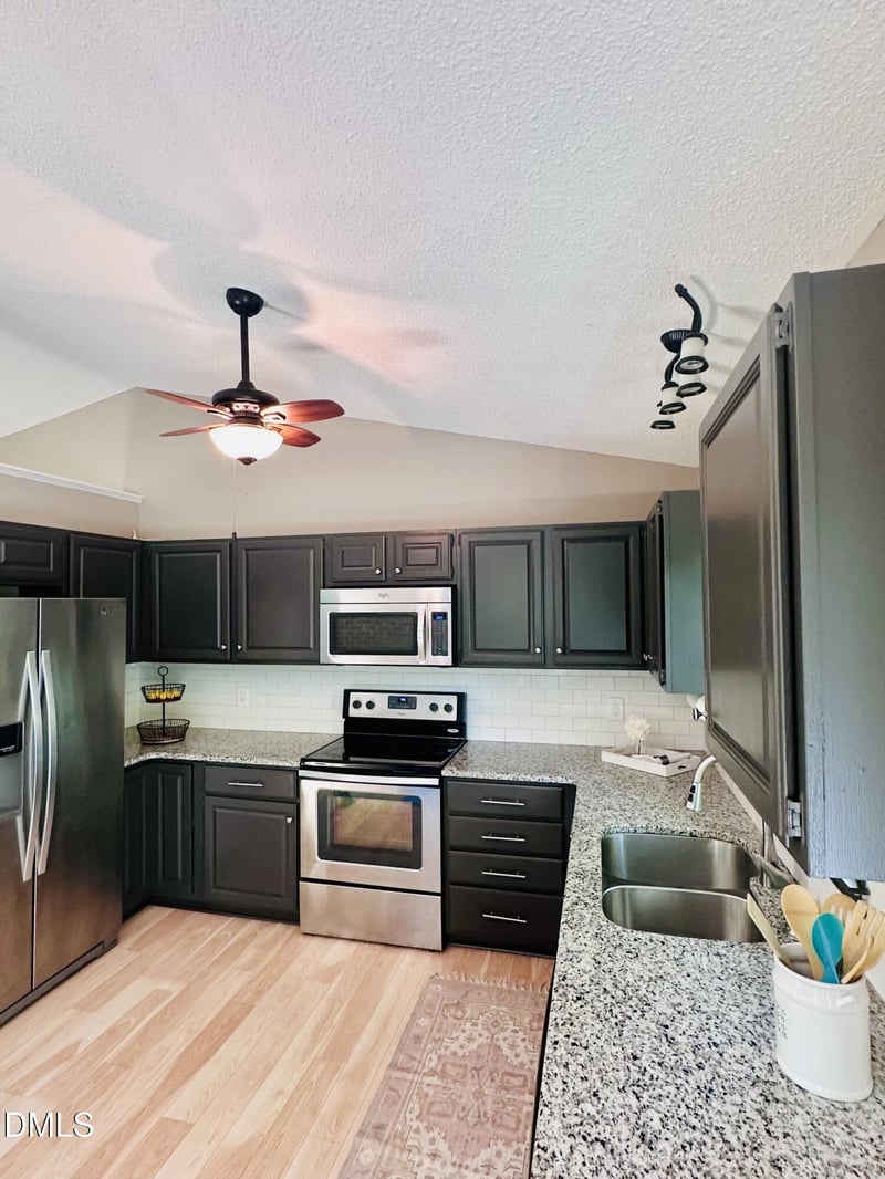 811 Sanderson Dr, Durham, NC 27704