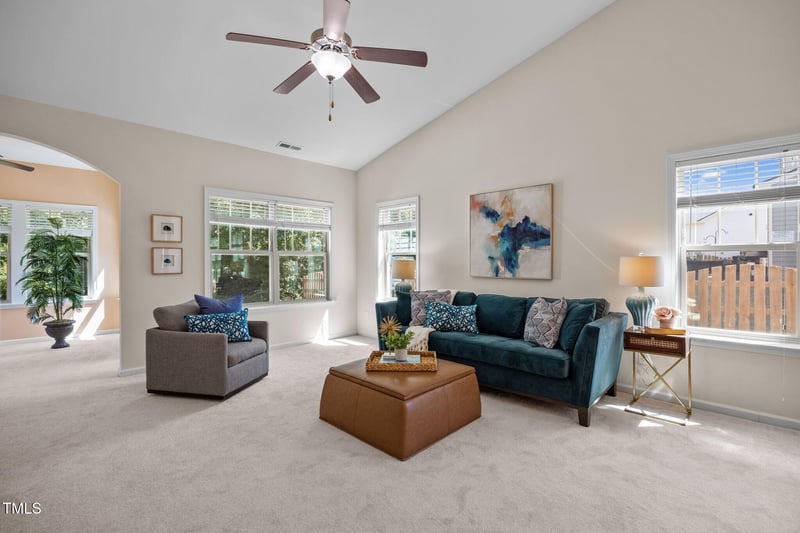 811 Tupelo Glen Ct, Fuquay Varina, NC 27526