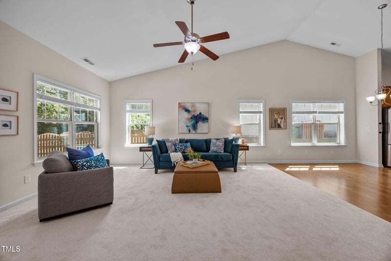 811 Tupelo Glen Ct, Fuquay Varina, NC 27526