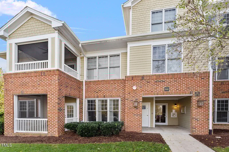 811 Waterford Lake Dr, Cary, NC 27519