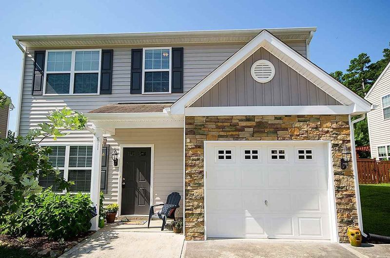 811 Woodside Park Ln, Durham, NC 27704