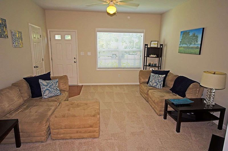 811 Woodside Park Ln, Durham, NC 27704