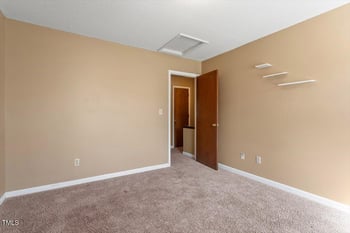8110 Farmlea Cir, Raleigh, NC 27616