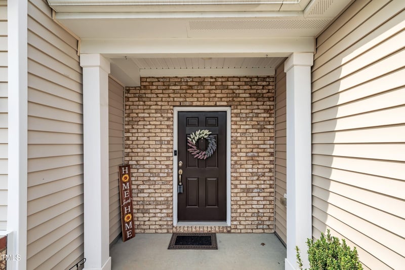 8111 Yaxley Hall Dr, Raleigh, NC 27616