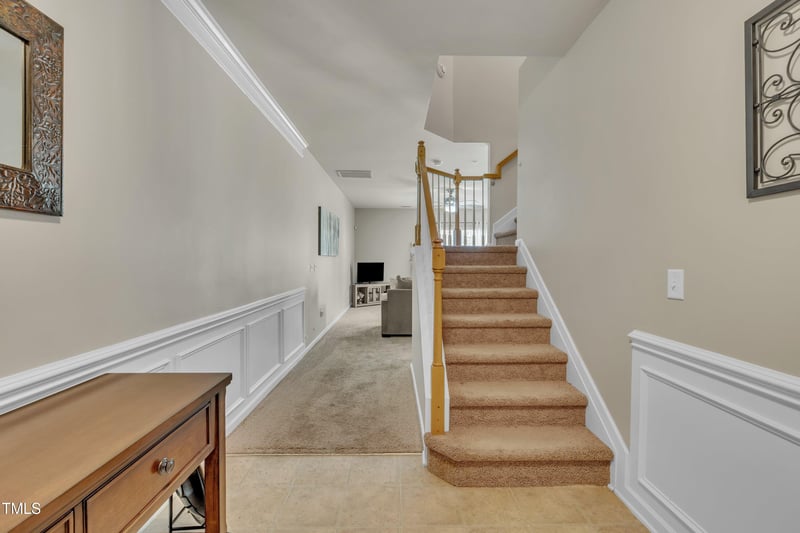 8111 Yaxley Hall Dr, Raleigh, NC 27616
