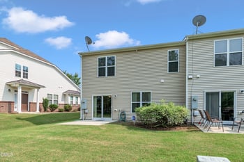 8111 Yaxley Hall Dr, Raleigh, NC 27616