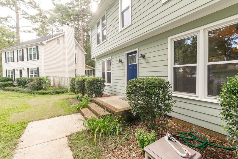 8112 Bentwood Pl, Raleigh, NC 27615