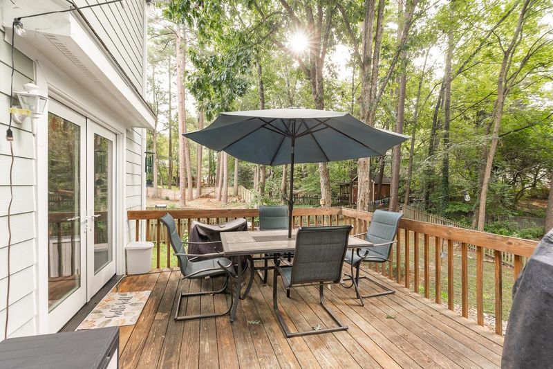 8112 Bentwood Pl, Raleigh, NC 27615