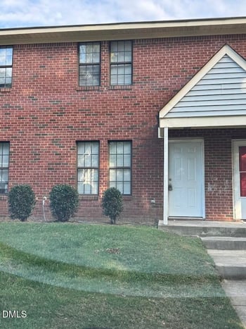 8112 Farmlea Cir, Raleigh, NC 27616