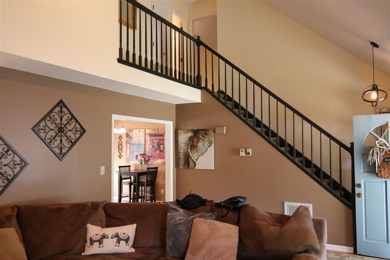 8113 Bellingham Cir, Raleigh, NC 27615