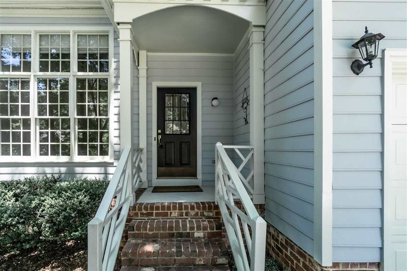 8113 Coleraine Ct, Raleigh, NC 27615
