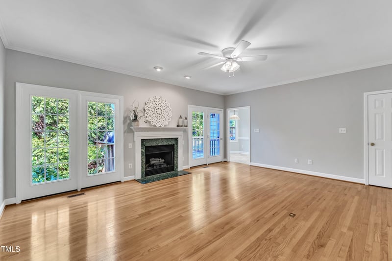 8113 Huskfield Ct, Apex, NC 27539