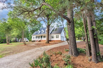8113 Huskfield Ct, Apex, NC 27539