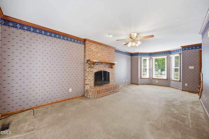8113 Round Oak Rd, Raleigh, NC 27616