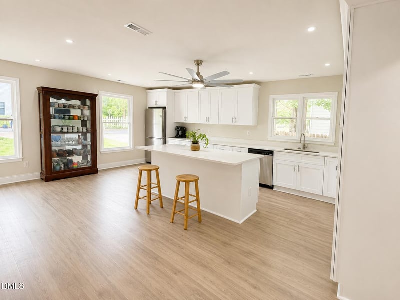 8113 Wynewood Dr, Raleigh, NC 27616