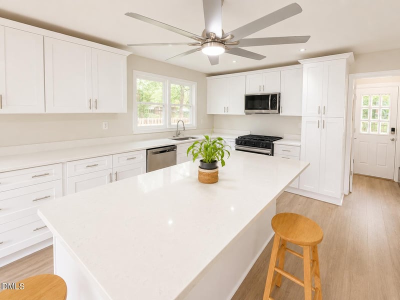 8113 Wynewood Dr, Raleigh, NC 27616