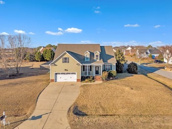 8116 Hartwood Glen Cir, Willow Springs, NC 27592