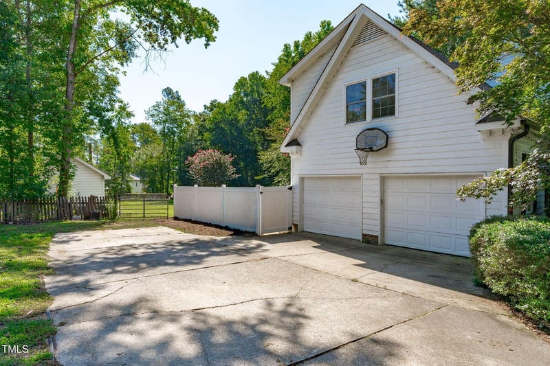 8117 Robincrest Ct, Fuquay Varina, NC 27526