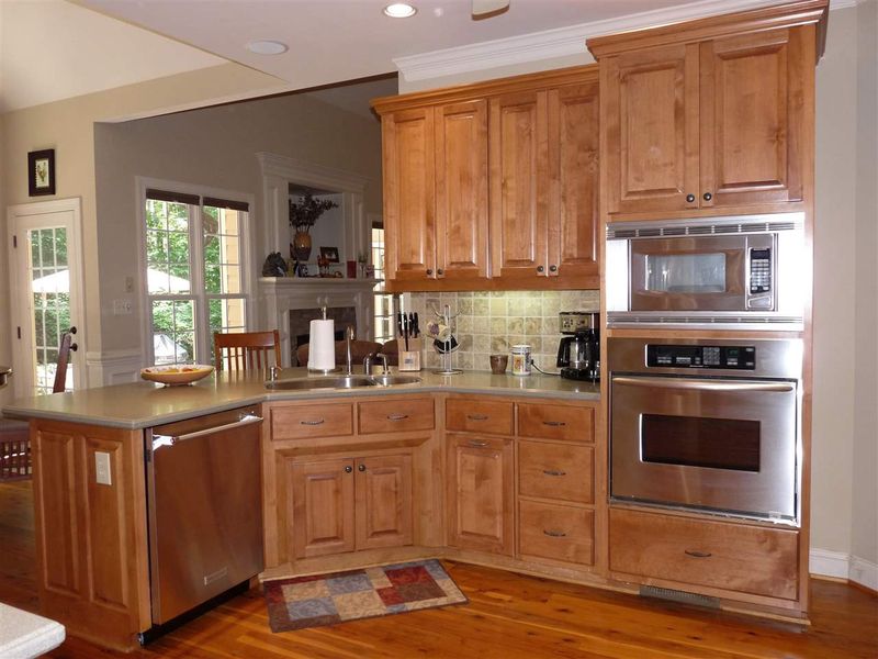 8117 Sandybrook Ln, Wake Forest, NC 27587