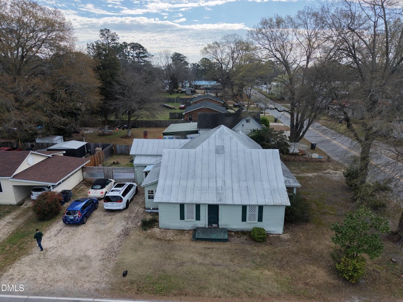 812 Anderson St, Selma, NC 27576
