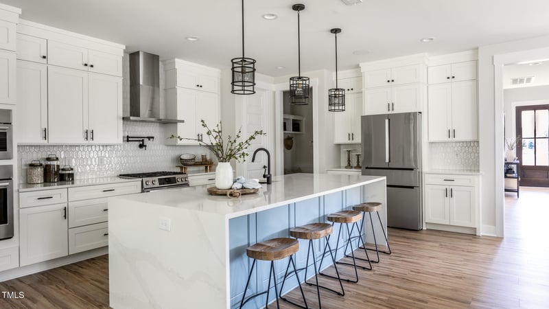 812 Ballaster Rd, Fuquay Varina, NC 27526