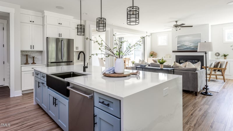 812 Ballaster Rd, Fuquay Varina, NC 27526