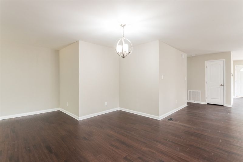 812 Belmont Dr, Raleigh, NC 27610