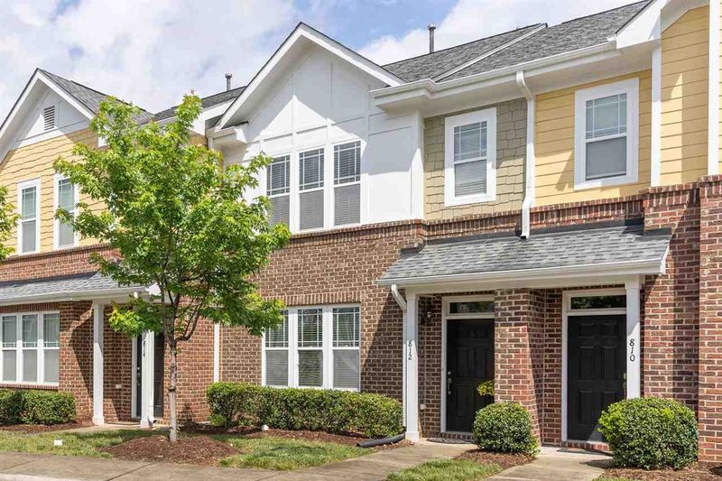 812 Carpenter Glenn Dr, Cary, NC 27519