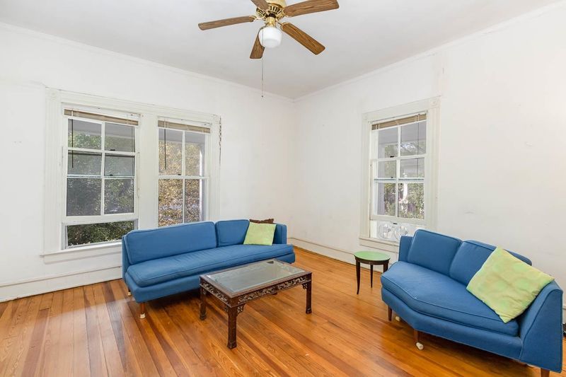 812 Clarendon St, Durham, NC 27705