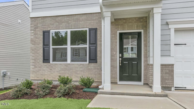 812 Comice Pear Way, Willow Springs, NC 27592