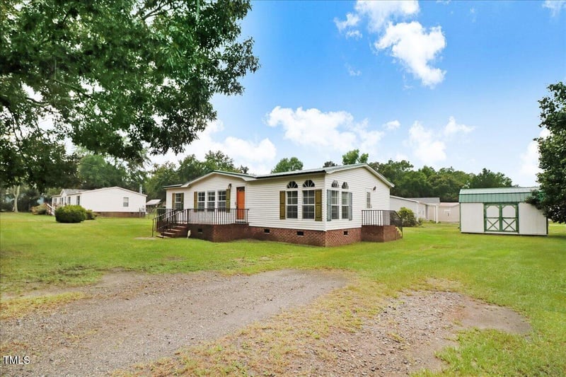 812 Ditchbank Rd, Goldsboro, NC 27534