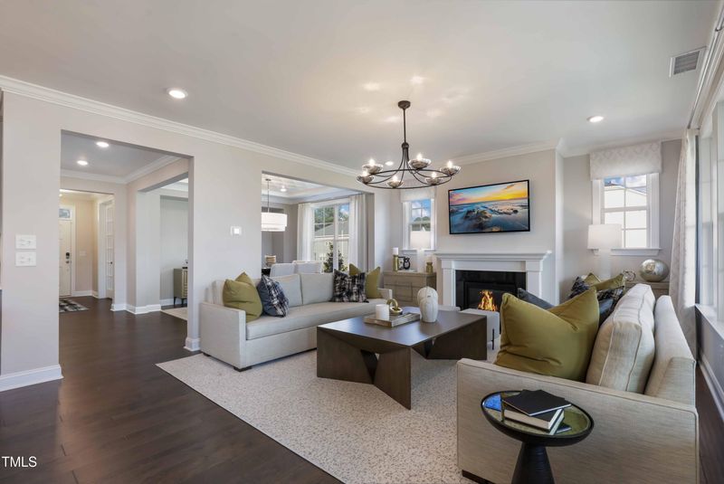 812 Emerald Bay Cir, Raleigh, NC 27610