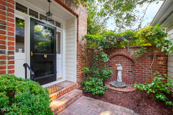 812 Gaston Wood Ct, Raleigh, NC 27605