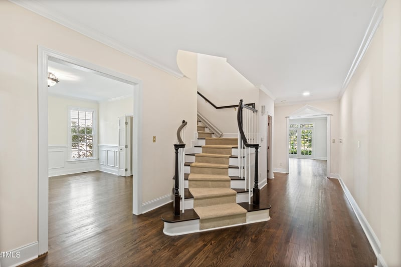 812 Gaston Wood Ct, Raleigh, NC 27605