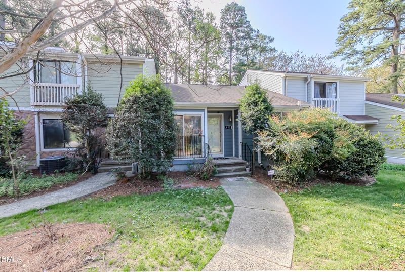 812 Green Ridge Dr, Raleigh, NC 27609