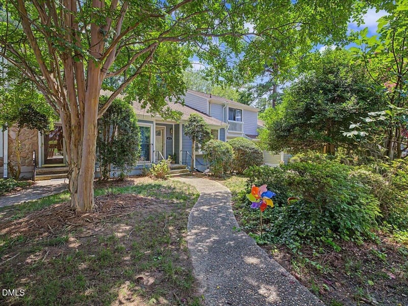 812 Green Ridge Dr, Raleigh, NC 27609