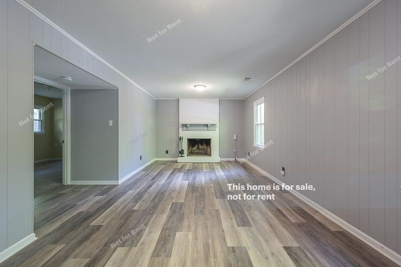 812 N Harrison Ave, Cary, NC 27513