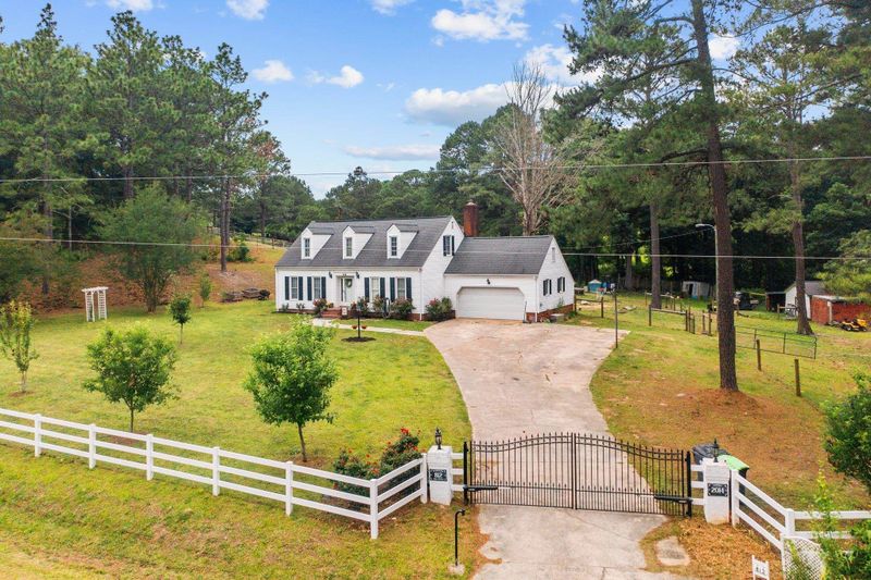 812 Manor Hills Rd, Lillington, NC 27546