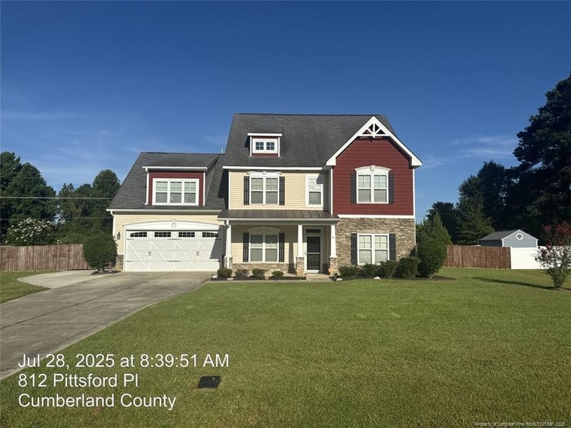 812 Pittsford Pl, Hope Mills, NC 28348