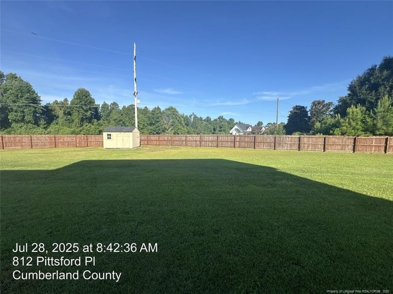 812 Pittsford Pl, Hope Mills, NC 28348