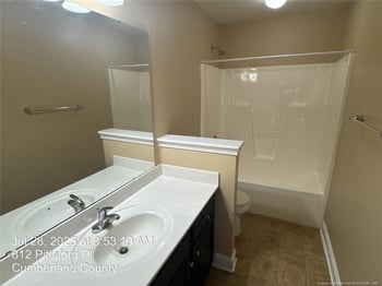 812 Pittsford Pl, Hope Mills, NC 28348
